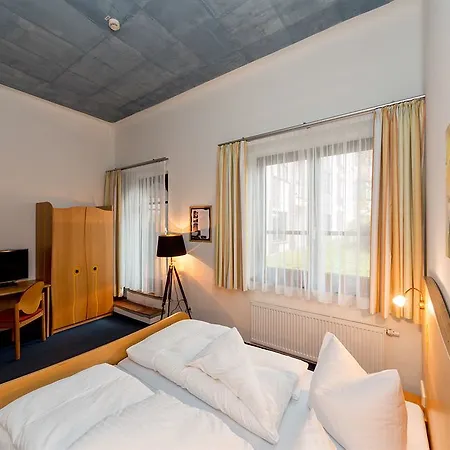 Hotel In Der Grünen Zitadelle Von Magdeburg 4*