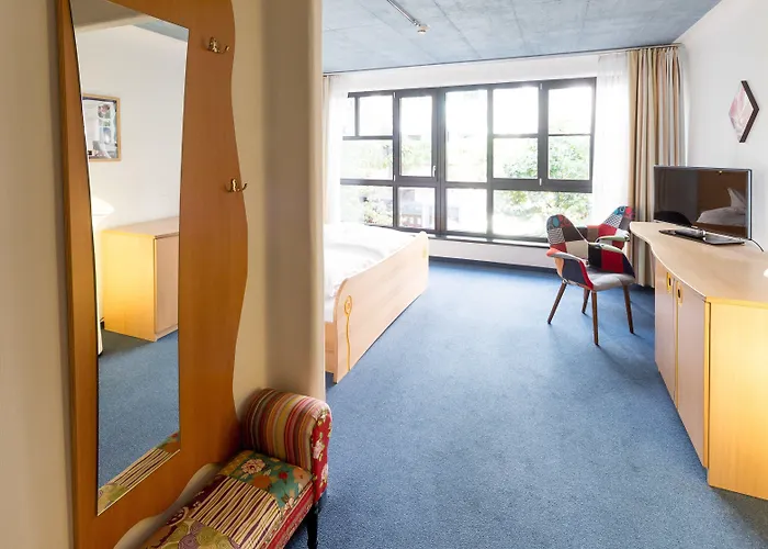 Hotel In Der Grünen Zitadelle Von Magdeburg Aparthotel