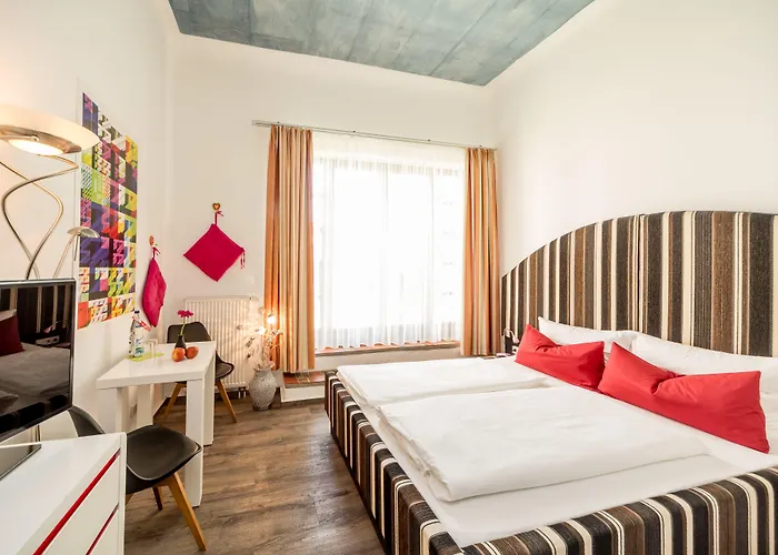 Aparthotel Hotel In Der Grünen Zitadelle Von Magdeburg Magdeburg