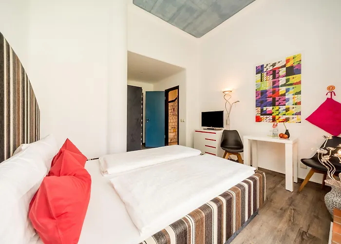 Aparthotel Hotel In Der Grünen Zitadelle Von Magdeburg Magdeburg