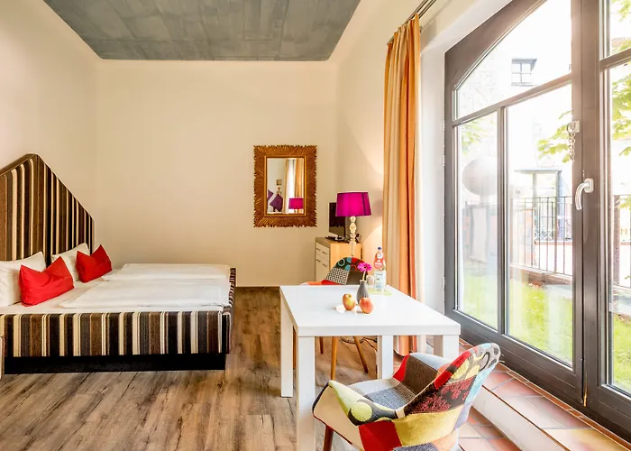 Aparthotel Hotel In Der Grünen Zitadelle Von Magdeburg Magdeburg