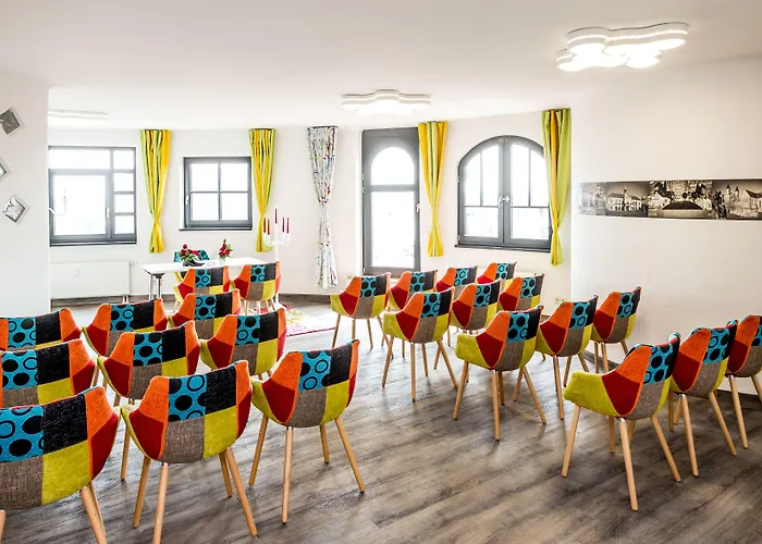 Hotel In Der Grünen Zitadelle Von Magdeburg Aparthotel 4*