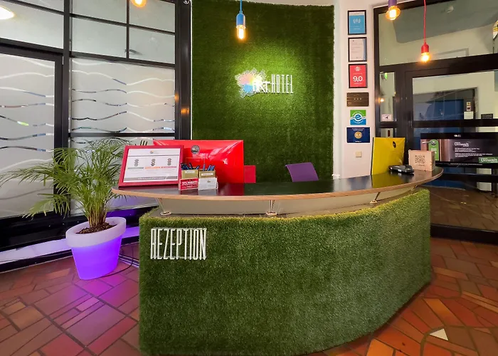 Hotel In Der Grünen Zitadelle Von Magdeburg Aparthotel 4*