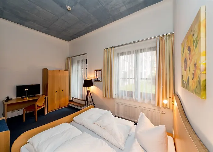 Hotel In Der Grünen Zitadelle Von Magdeburg 4*
